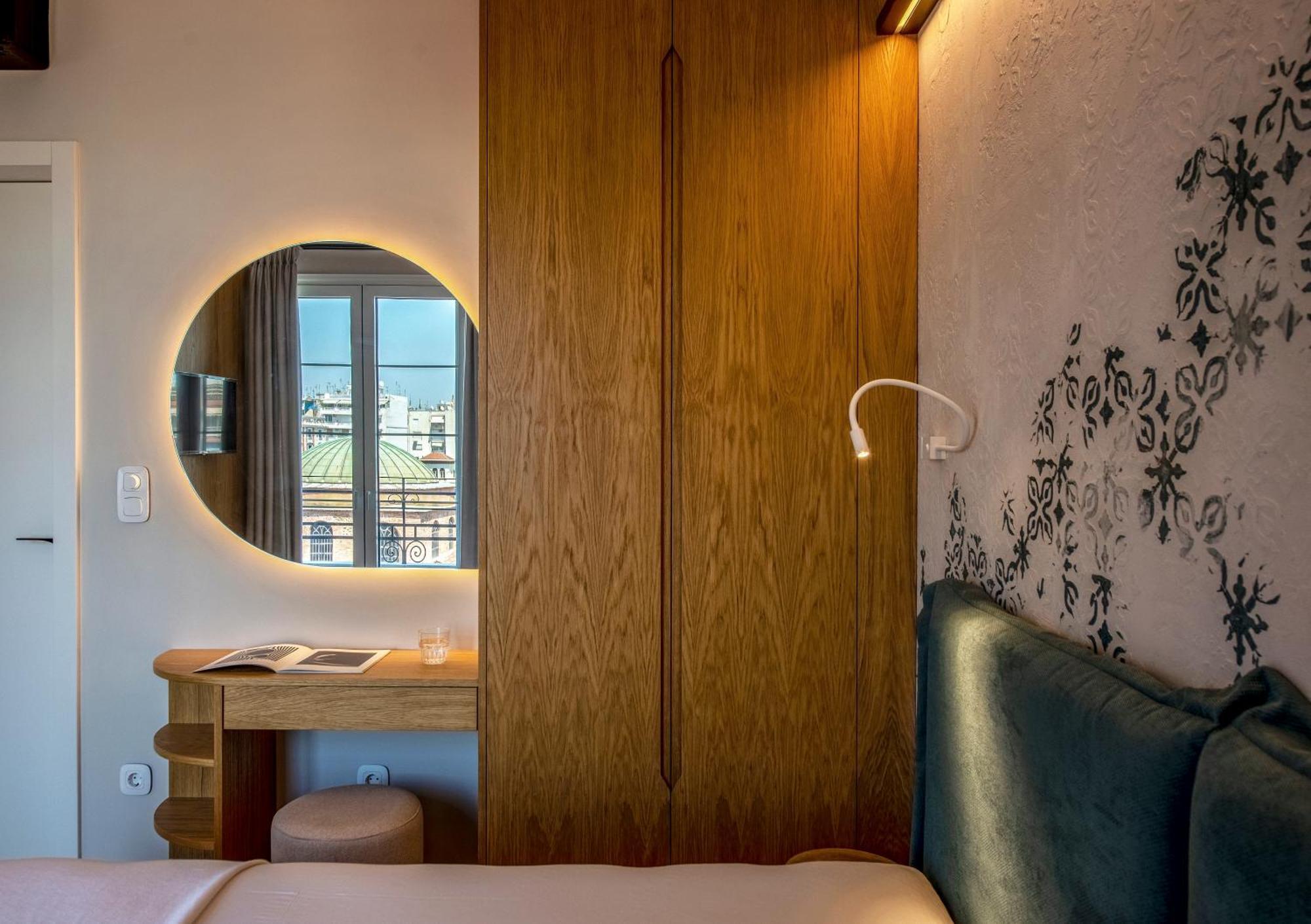 Queen Apartment Thessaloniki By Luxlikehome Thessalonique Extérieur photo